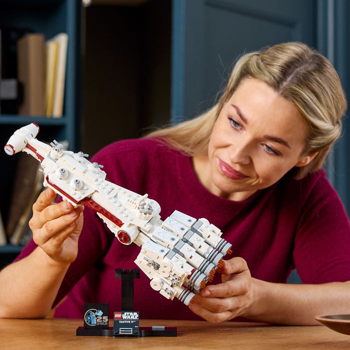 LEGO Star Wars 75376 Tantive IV - Modell eines Sternenschiffs aus Star Wars: Eine Neue Hoffnung zum Bauen und Sammeln