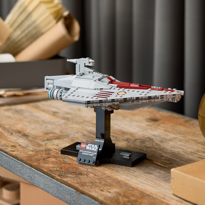 LEGO Star Wars 75404 Assault Ship der Acclamator-Klasse aus Angriff der Klonkrieger - Sternenschiff zum Sammeln, Bauen und Ausstellen